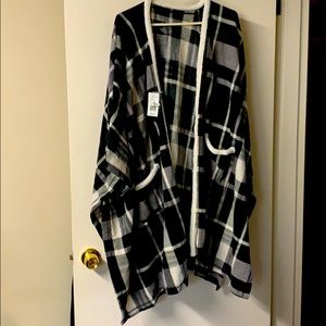 Cuddle Duds Black White Plaid Sleep Wrap